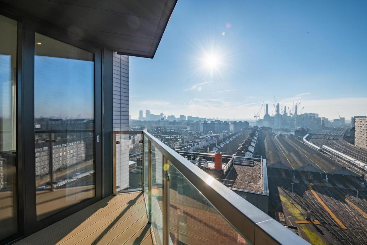 Modern Family Home Close To Victoria Station By Underthedoormat Londra Exterior foto