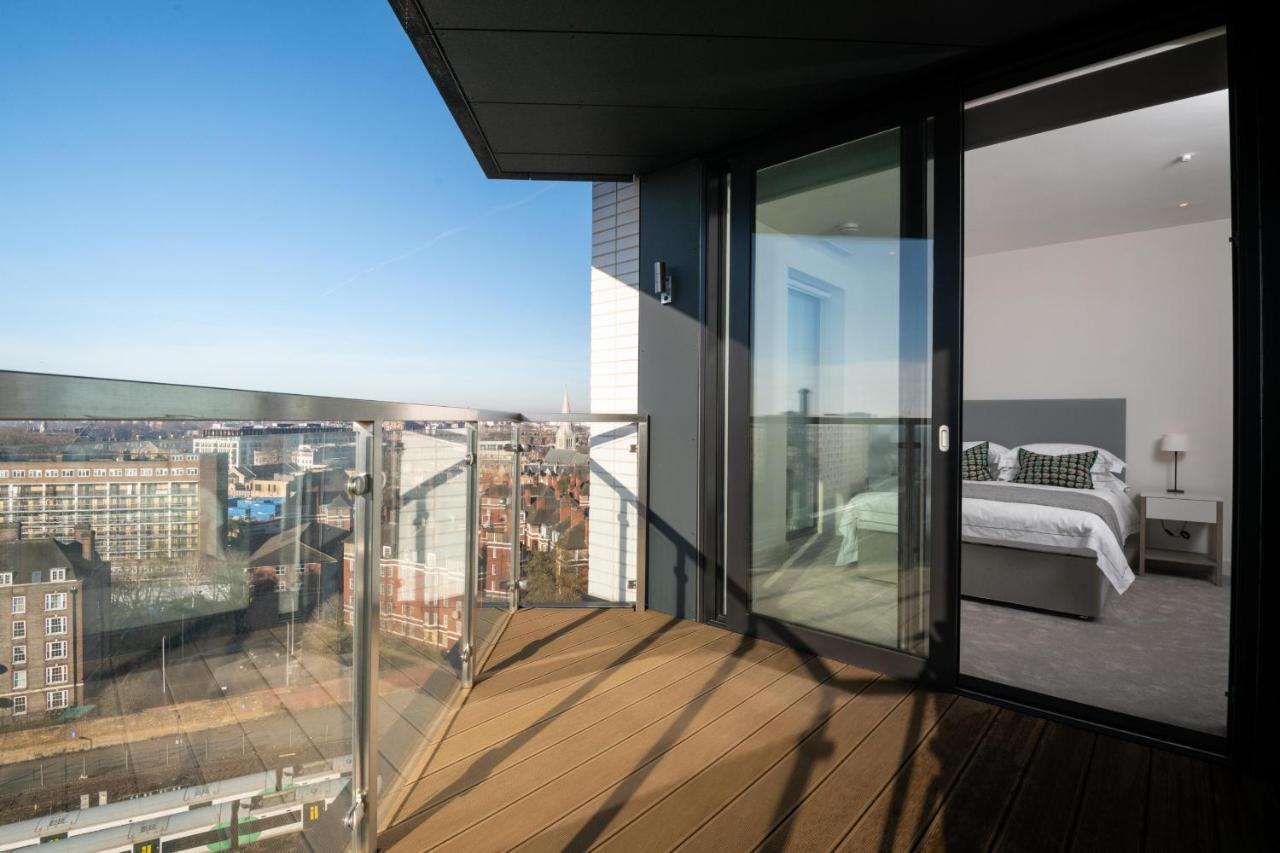 Modern Family Home Close To Victoria Station By Underthedoormat Londra Exterior foto